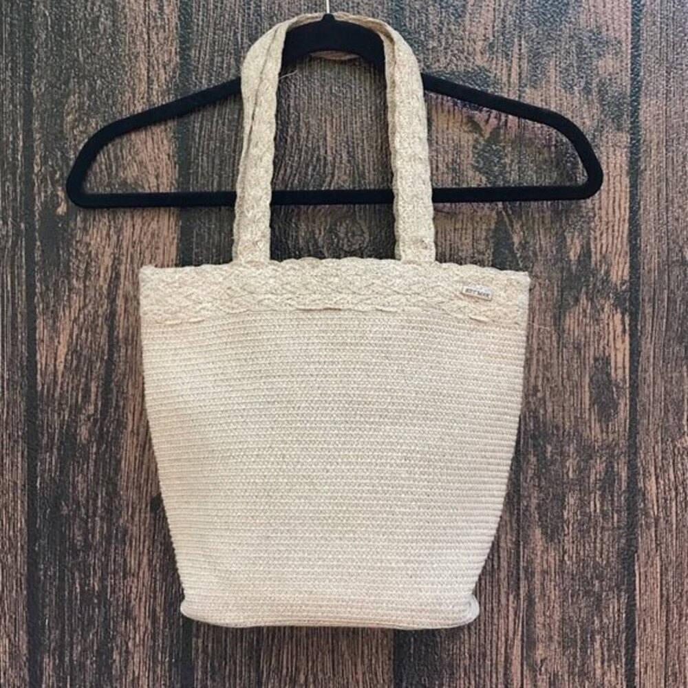 Betmar New York Straw Tan Raffia Braided Bucket Tote Satchel Handle Woven